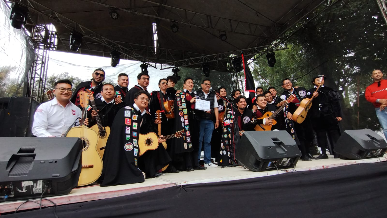 Tunas nacionales e internacionales se adueñan de las calles de Apetatitlán: Iván Teomitzi